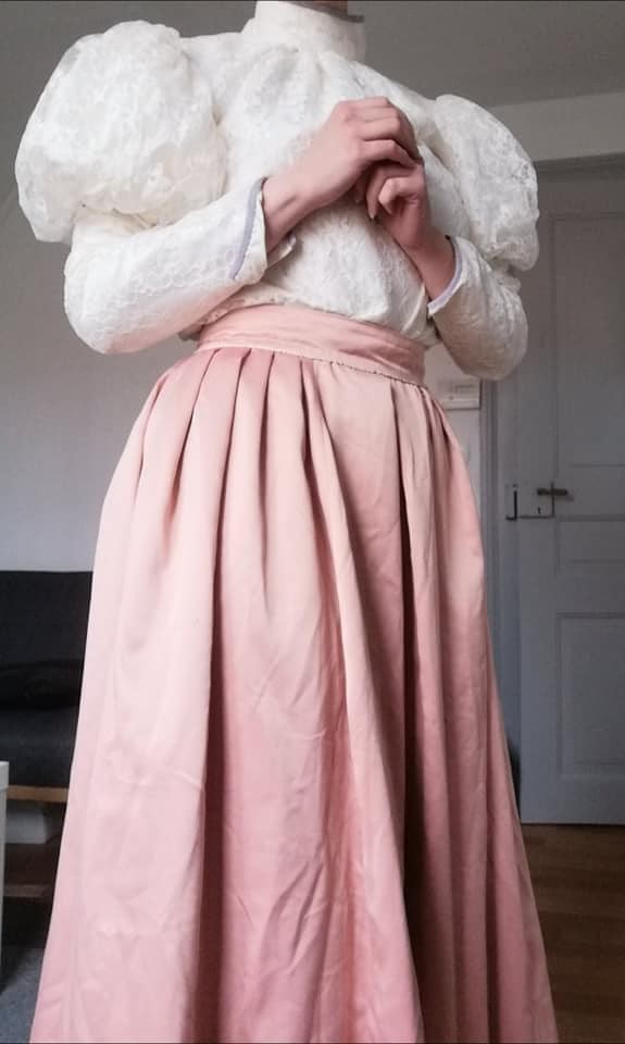 commande jupe de promenade pour demoiselle